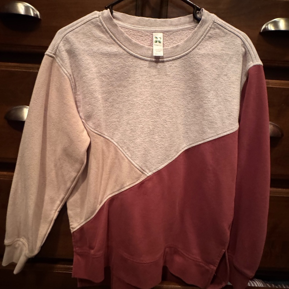 GreenTea Women's Colorblock Crew Neck Sweater - Pink and Purple